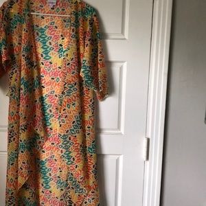 LuLaRoe  Aztec Shirley